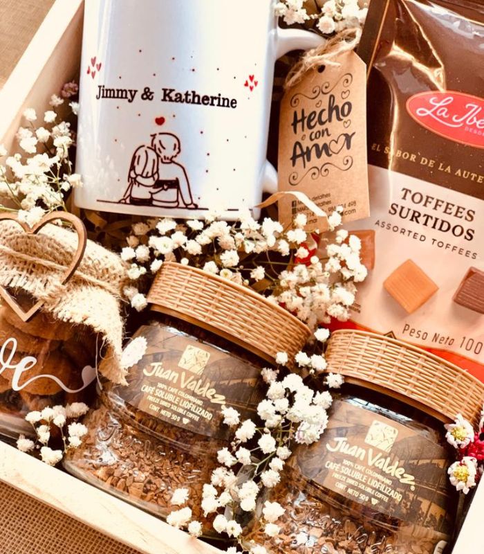 Carlos - 2023-04-23T201857.117 Box duo Love - Image 1